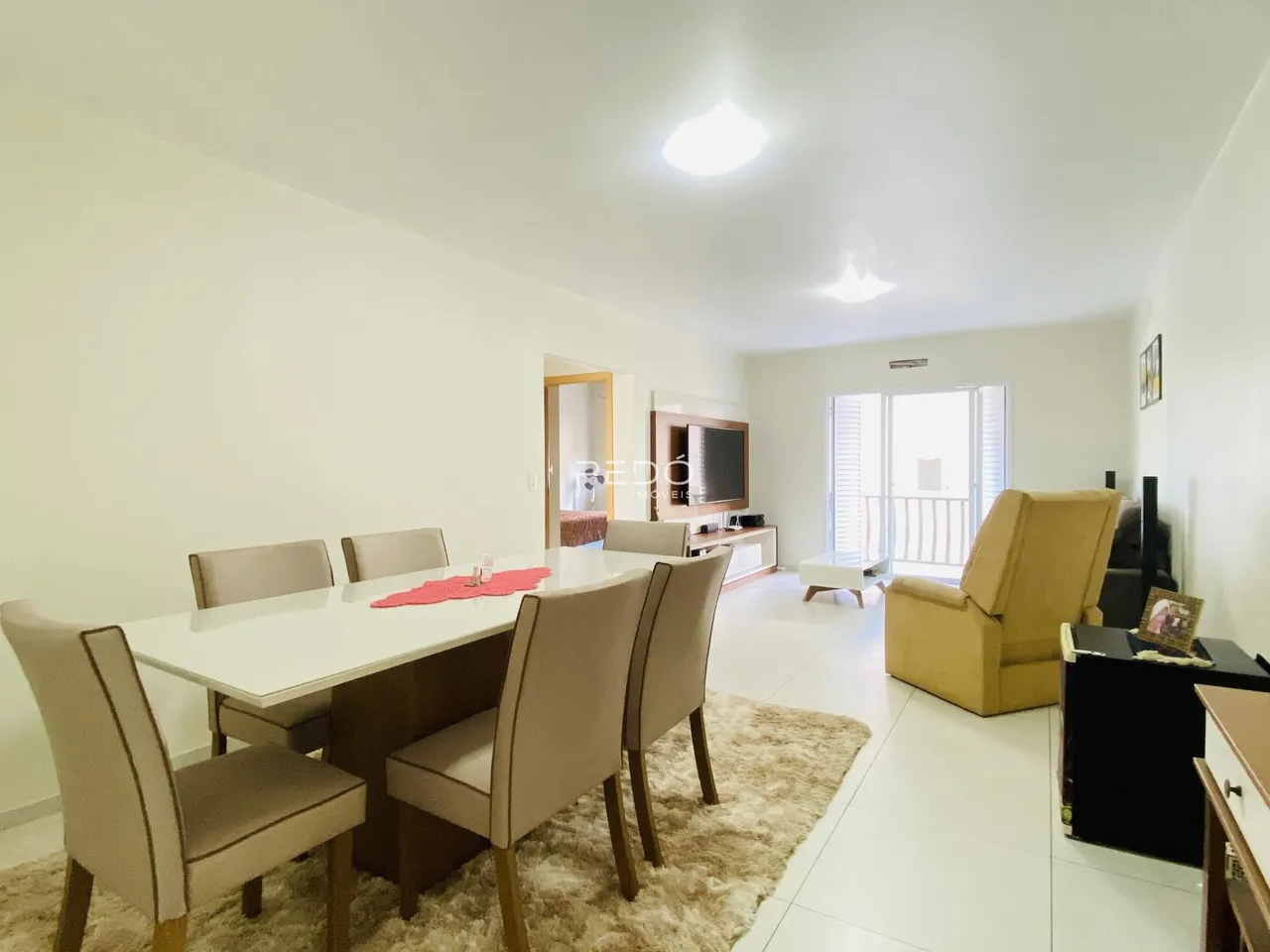Apartamento com 2 dormitórios, foto 1