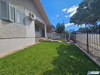 Casa com 5 dormitórios, foto 2