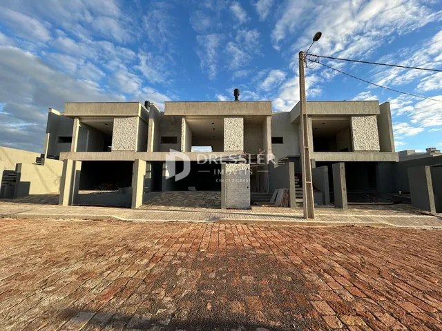 Fachada de um imóvel em construção em Lajeado, Brasil.