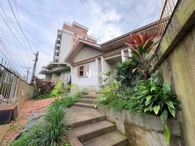Casa com 3 dormitórios