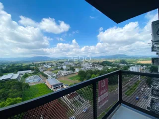 Vista panorâmica de uma paisagem rural e urbana de Lajeado, Brasil, vista de um terraço.