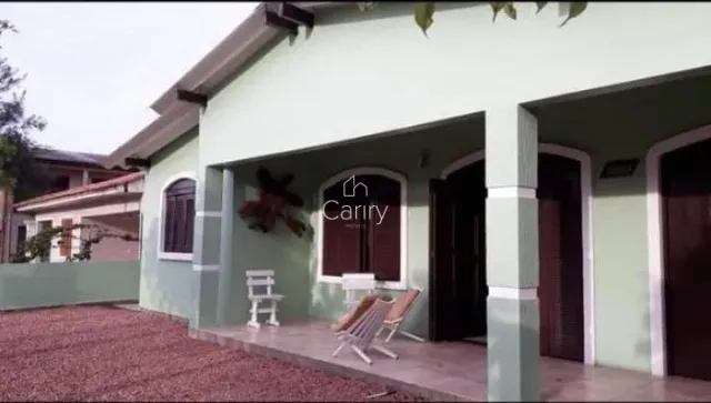 Casa com 4 dormitórios