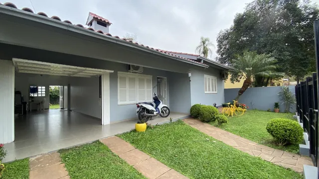 Casa com 3 dormitórios