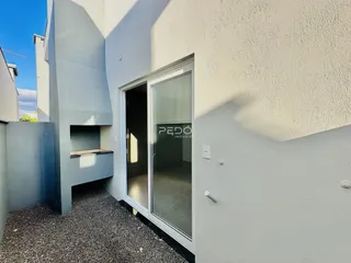 Fachada externa de uma residência em Lajeado, Brasil.