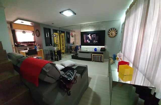 Sobrado com 3 dormitórios