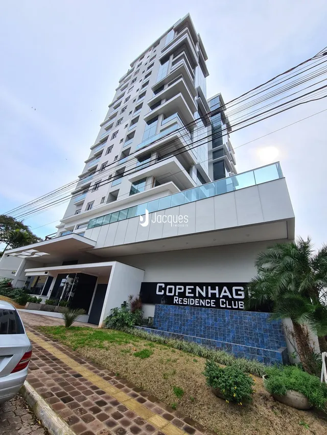Apartamento com 3 dormitórios