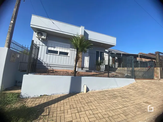 Casa com 2 dormitórios