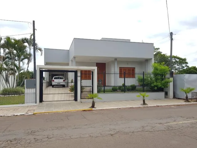 Casa com 4 dormitórios