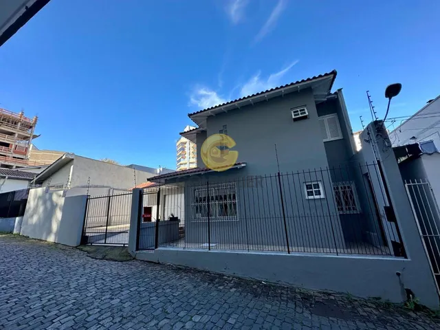 Casa com 3 dormitórios