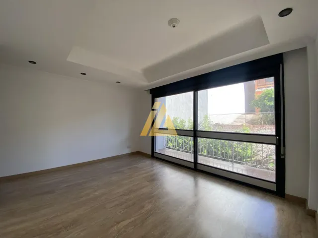 Apartamento com 3 dormitórios, foto 2