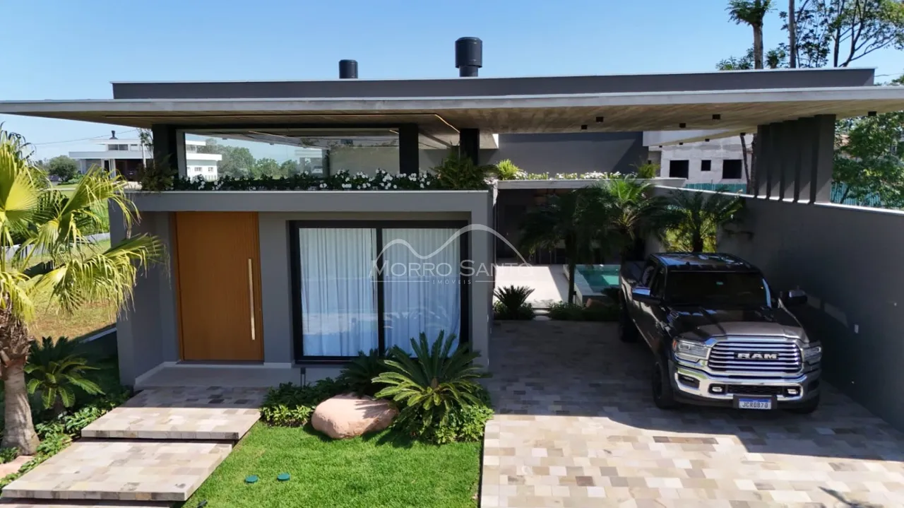 Casa com 4 dormitórios, foto 1
