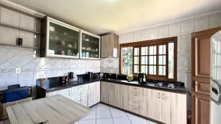 A cozinha de um imóvel em Lajeado, Brasil.
