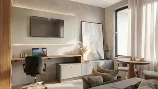 Sala de estar moderna com grande janela e decoração contemporânea.