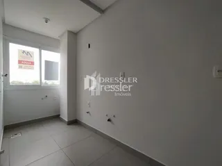 Hall de corredor interno de um imóvel em Lajeado.
