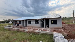 Fachada de uma construção em estágio de obra em Lajeado, Brasil.