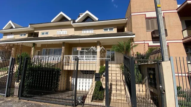 Sobrado com 3 dormitórios