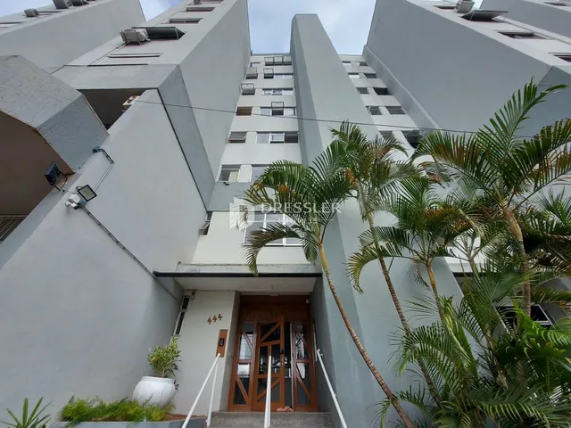 Fachada de um prédio residencial em Lajeado, Brasil.