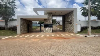 Fachada moderna de uma residência em Lajeado, Brasil.