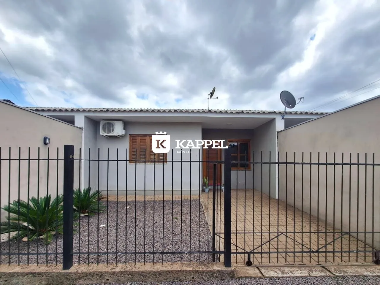 Casa geminada com 2 dormitórios, foto 1