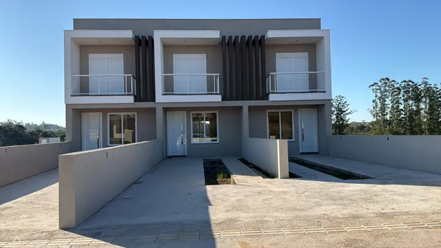 Sobrado com 2 dormitórios