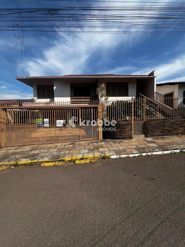 Casa com 5 dormitórios