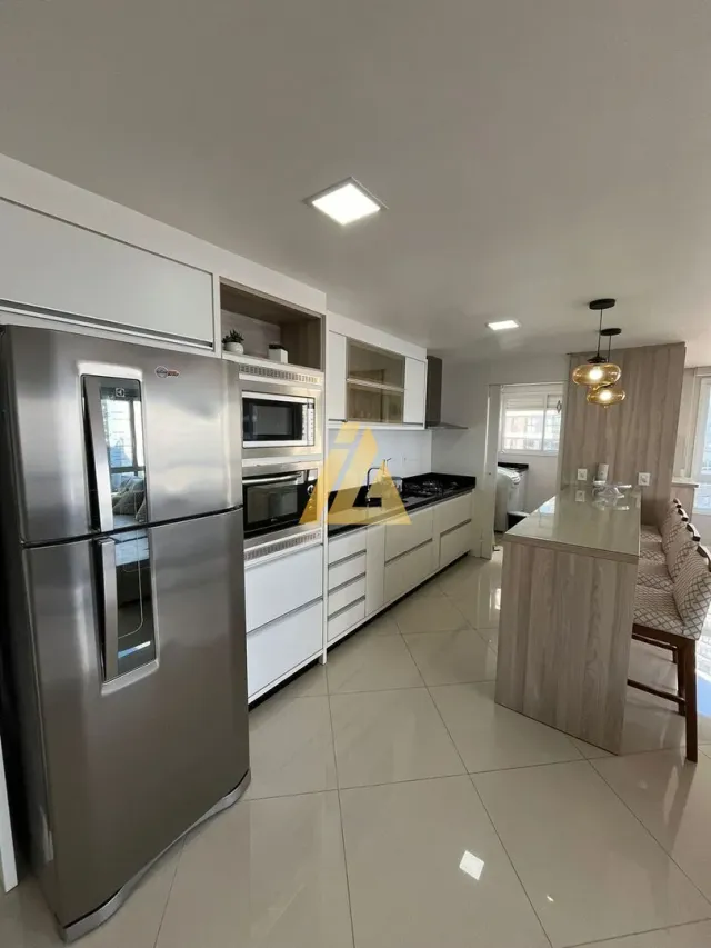 Apartamento com 3 dormitórios