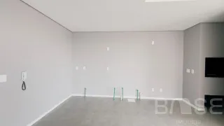 Apartamento com 3 dormitórios, foto 4