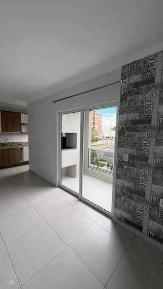 Apartamento com 2 dormitórios, foto 3
