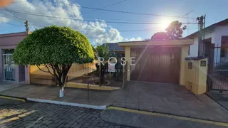 Casa com 3 dormitórios, foto 1