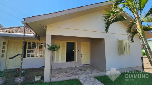 A fachada de uma casa residencial em Lajeado, Brasil.
