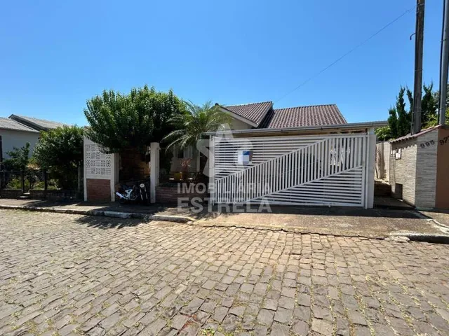 Casa com 2 dormitórios