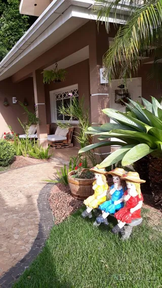Casa com 4 dormitórios, foto 2