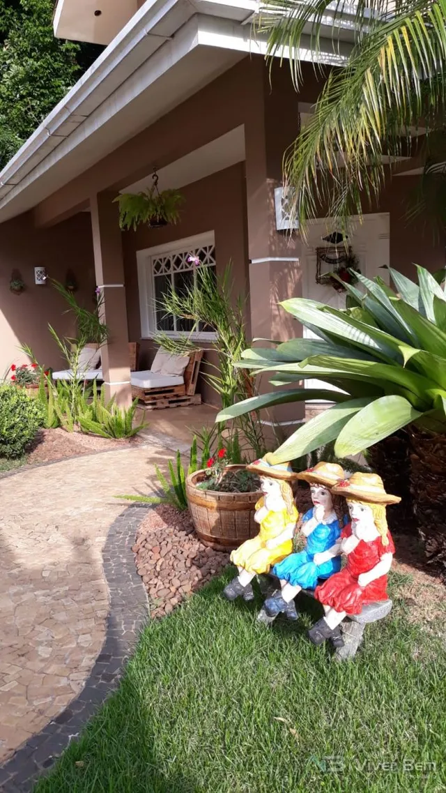 Casa com 4 dormitórios, foto 2