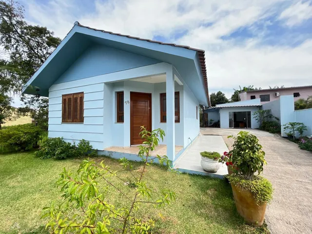 Casa com 2 dormitórios