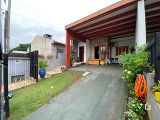 Casa geminada com 2 dormitórios, foto 1