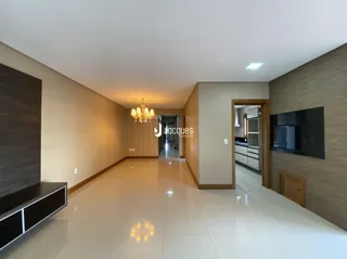 Corredor interno de uma residência em Lajeado, Brasil.