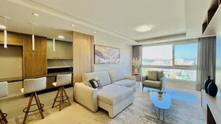 Apartamento com 3 dormitórios, foto 2