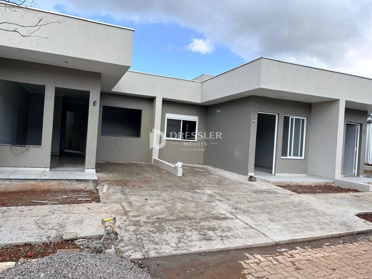 Casa geminada com 2 dormitórios, foto 1