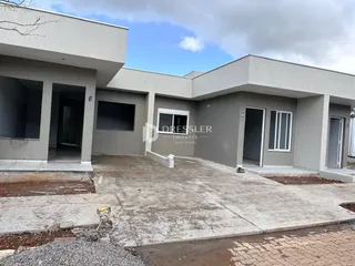 Casa geminada com 2 dormitórios, foto 1