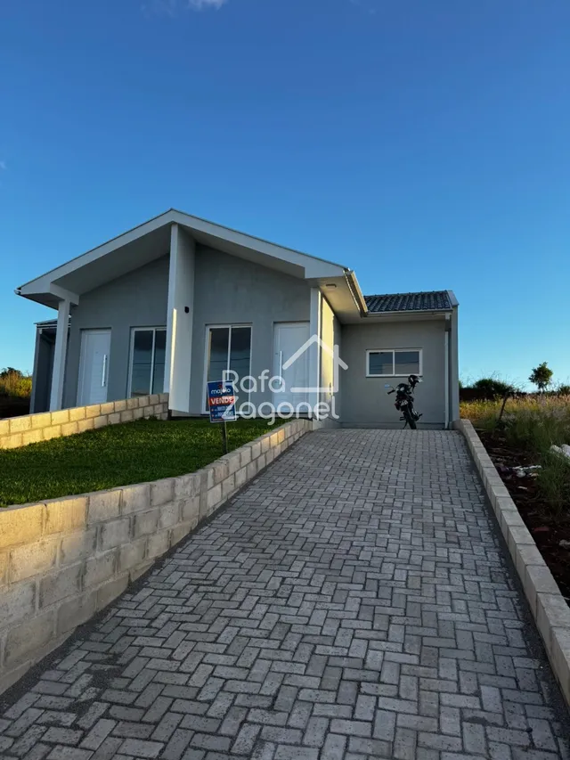 Casa geminada com 2 dormitórios