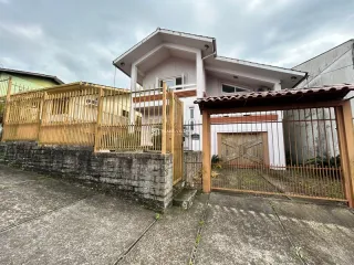 Casa com 3 dormitórios, foto 1
