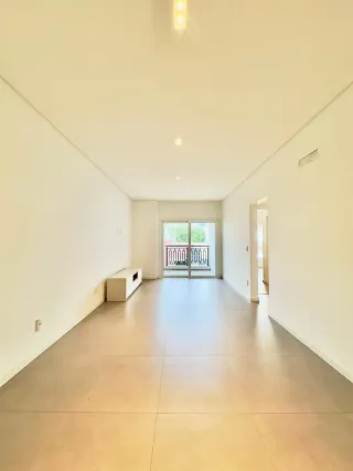 Apartamento com 2 dormitórios, foto 3
