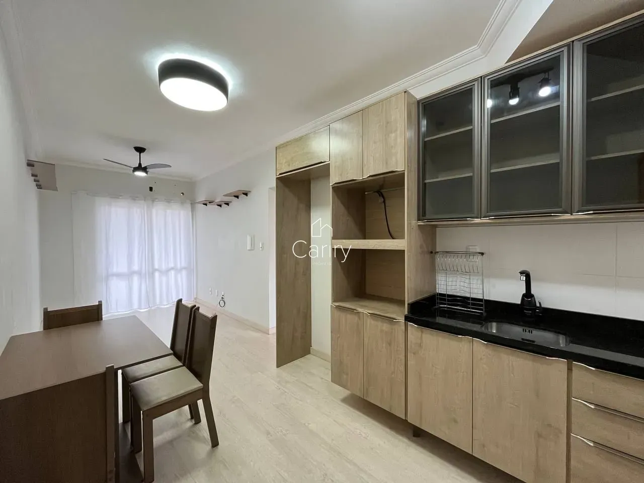 Apartamento com 2 dormitórios, foto 1