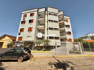 Fachada de um prédio residencial de vários andares em Lajeado, Brasil.