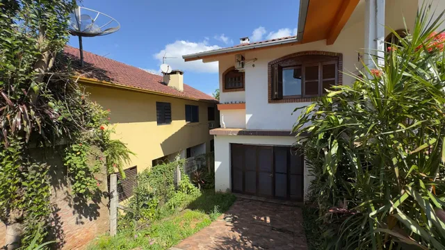 Casa com 5 dormitórios, foto 2