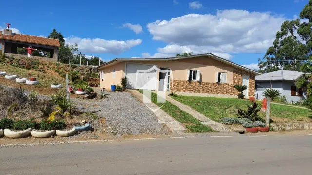 Área rural com 4 dormitórios