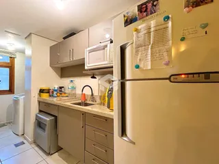 Vista da cozinha de uma residência em Lajeado, Brasil.