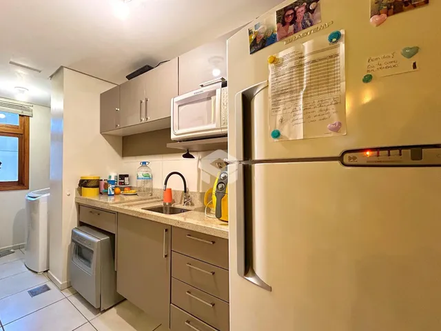 Vista da cozinha de uma residência em Lajeado, Brasil.