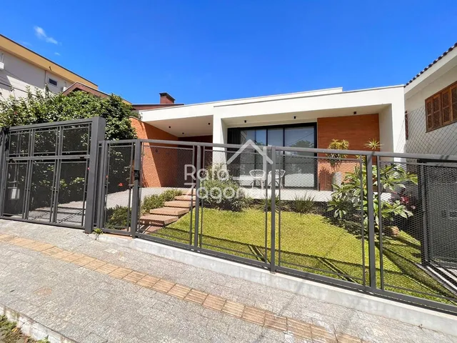 Casa com 3 dormitórios