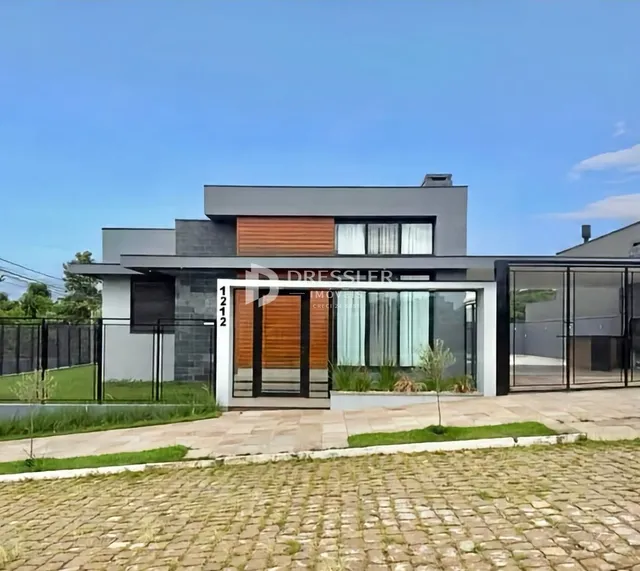A fachada moderna de uma casa em Lajeado, Brasil.